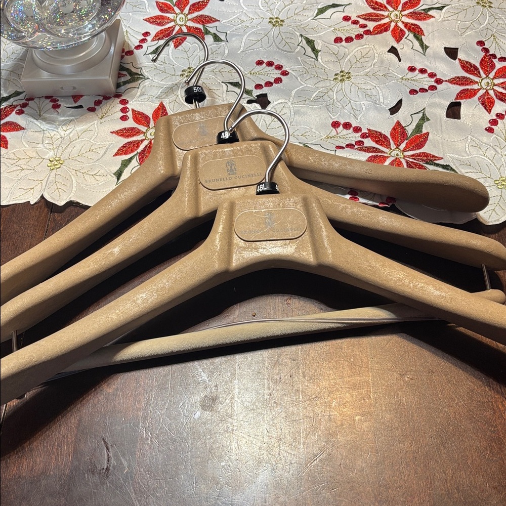 Brunello Cucinelli Hangers
